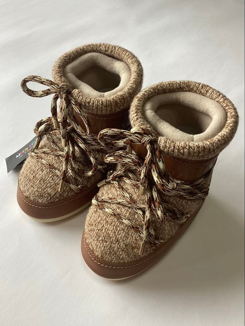 かえるちゃん　《新品未使用》　３５／３６　MOON　BOOT　CHLOÉ