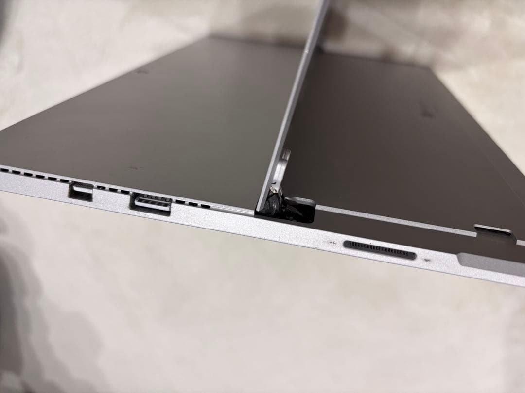 Microsoft Surface Pro 4 タブレットPC