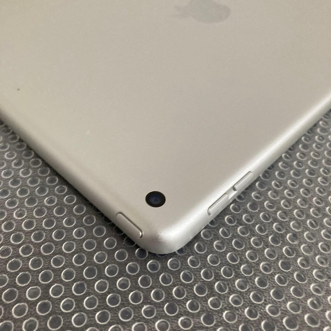 1052【早い者勝ち】電池良好☆iPad7 第7世代 32GB WIFIモデル☆
