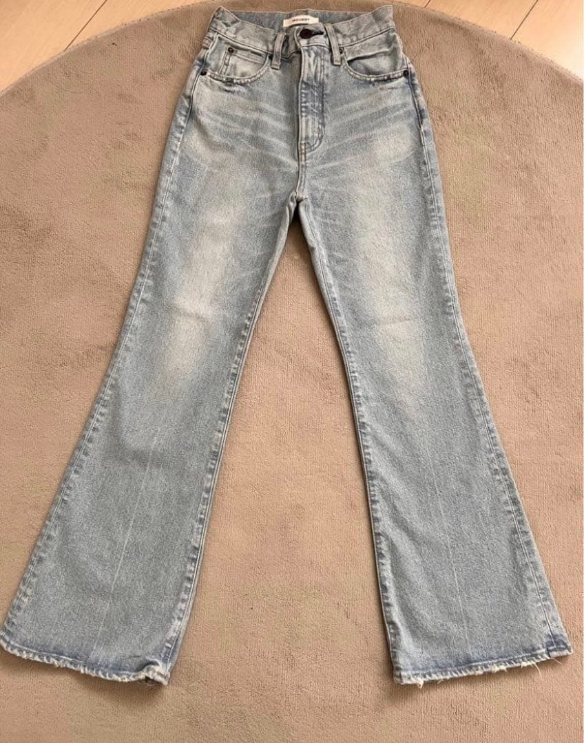 未使用品　MOUSSY MVS L/BLU FLARE 24