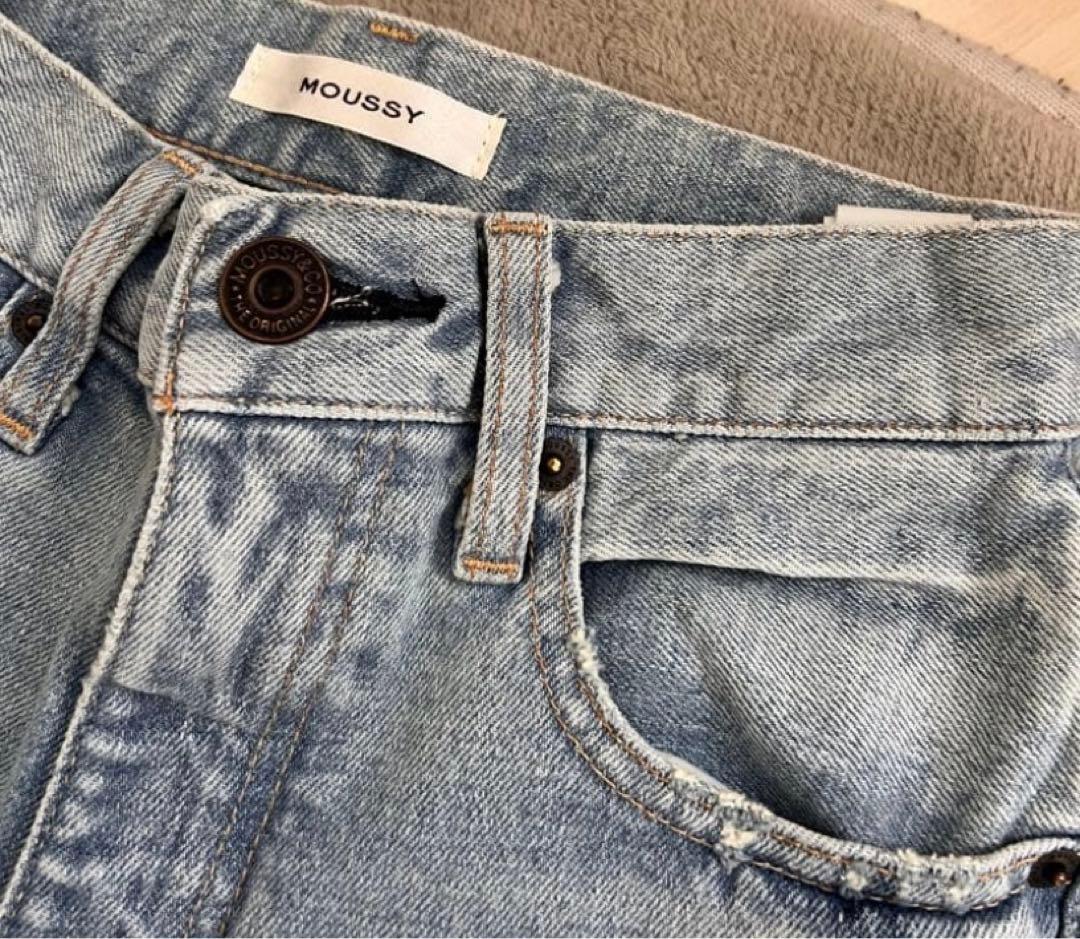未使用品　MOUSSY MVS L/BLU FLARE 24