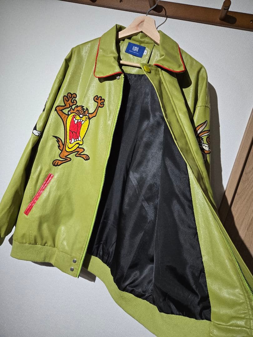 UNSTUDIO BUGS BUNNY スタジャン looney tunes