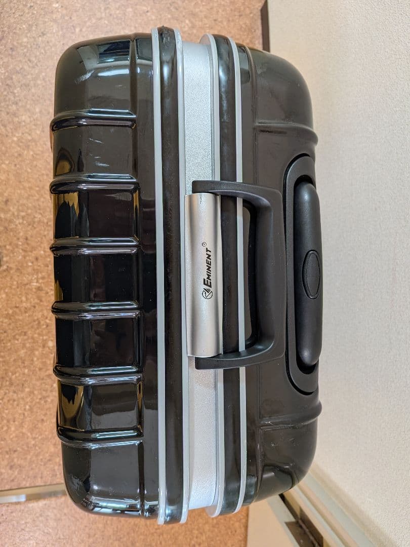 【美品】スーツケース　キャリーケース　旅行　鍵付　EMINENT　TSA002