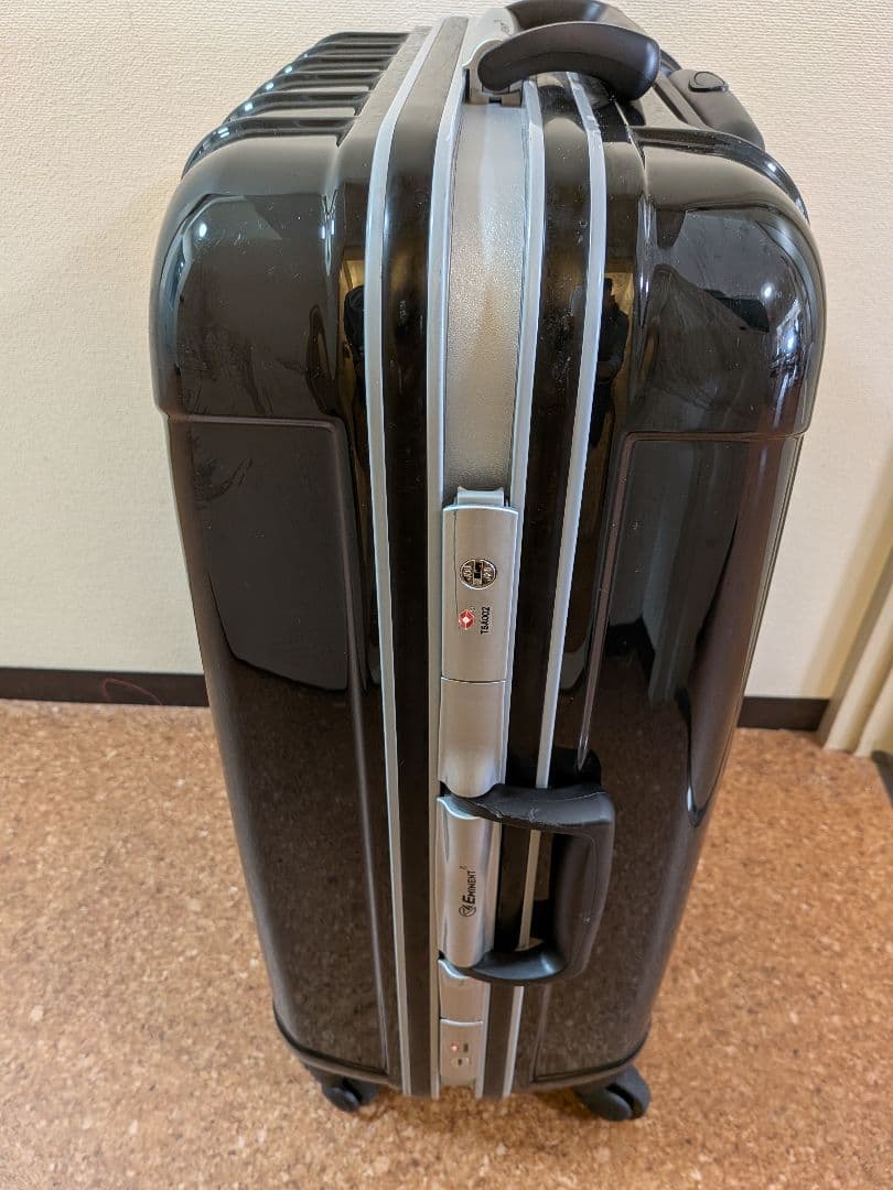 【美品】スーツケース　キャリーケース　旅行　鍵付　EMINENT　TSA002