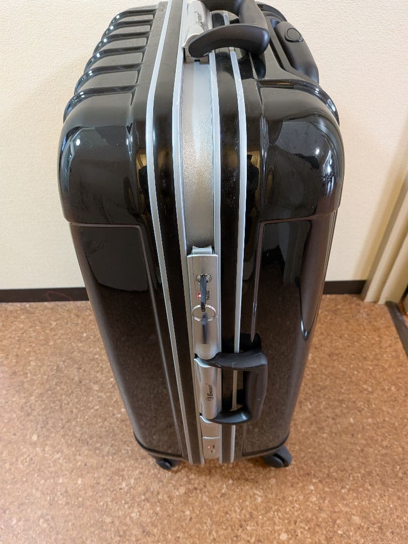【美品】スーツケース　キャリーケース　旅行　鍵付　EMINENT　TSA002