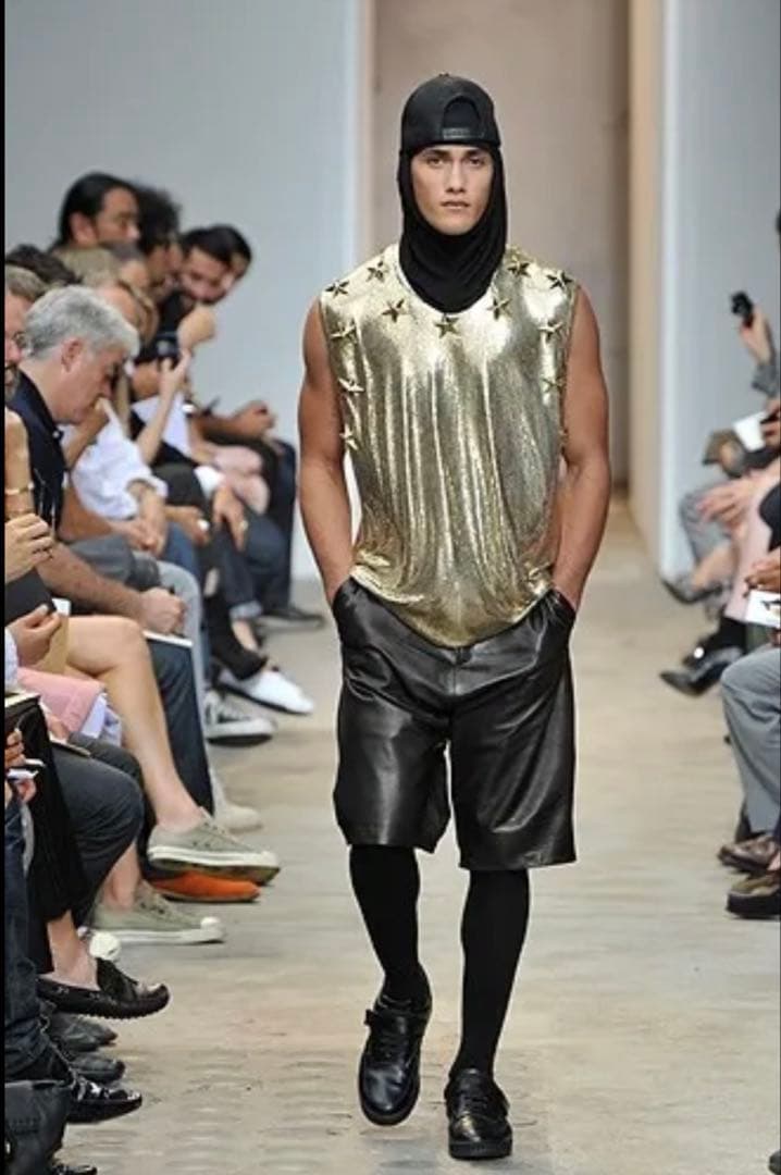 Givenchy by Riccard Tisci コレクション　ジバンシィ