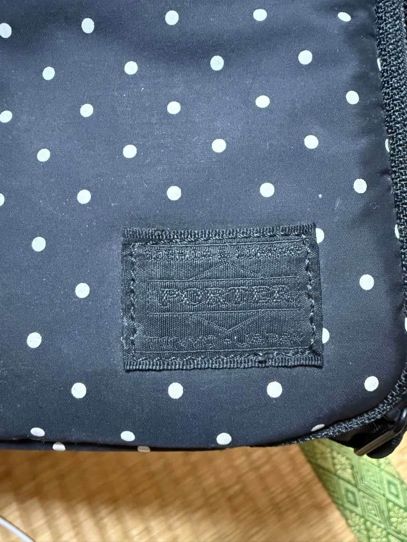美品ヘッド・ポーターBLACK BEAUTY Laptop CASE11inch