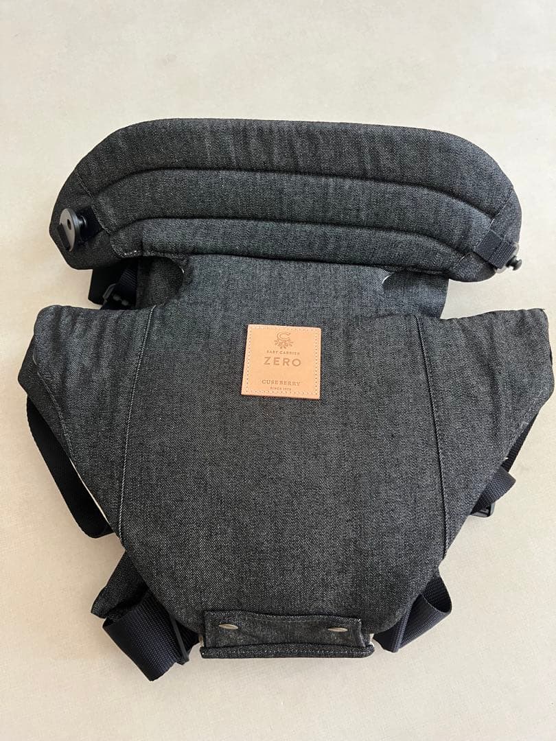 美品 ZERO CUSE BERRY 抱っこ紐 新生児 キューズベリー