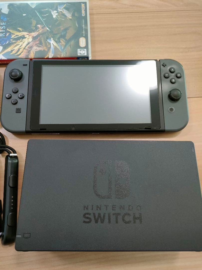 ニンテンドーSwitch本体とモンハンライズ