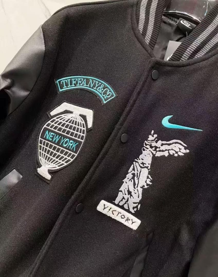 Nike Tiffany & Co. スタジャン