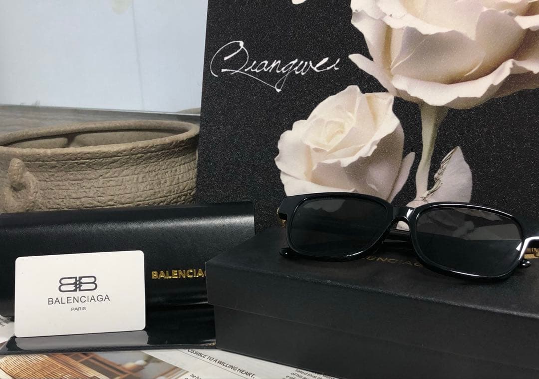 BALENCIAGA サングラス ブラック ゴールドBBロゴ ボリュームフレーム