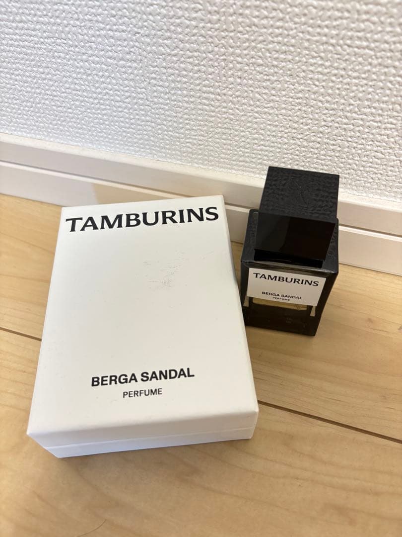 TAMBURINS BERGA SANDAL 香水