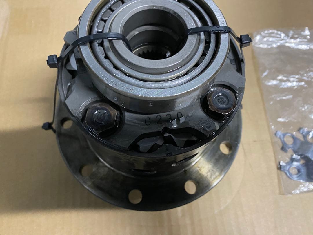 トヨタGR86 ZN8 純正トルセンLSD 走行少！