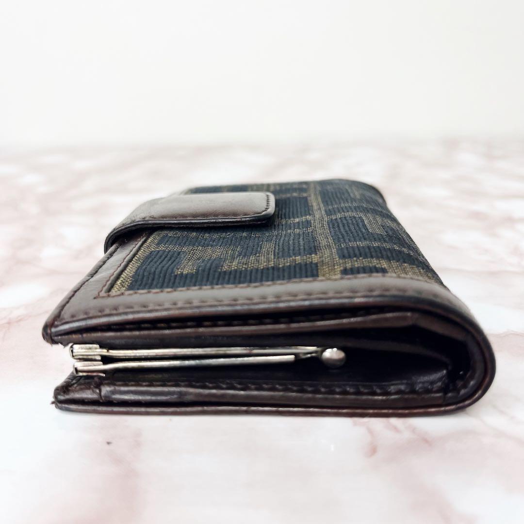 【極美品】FENDI 二つ折り財布 ガマ口　65