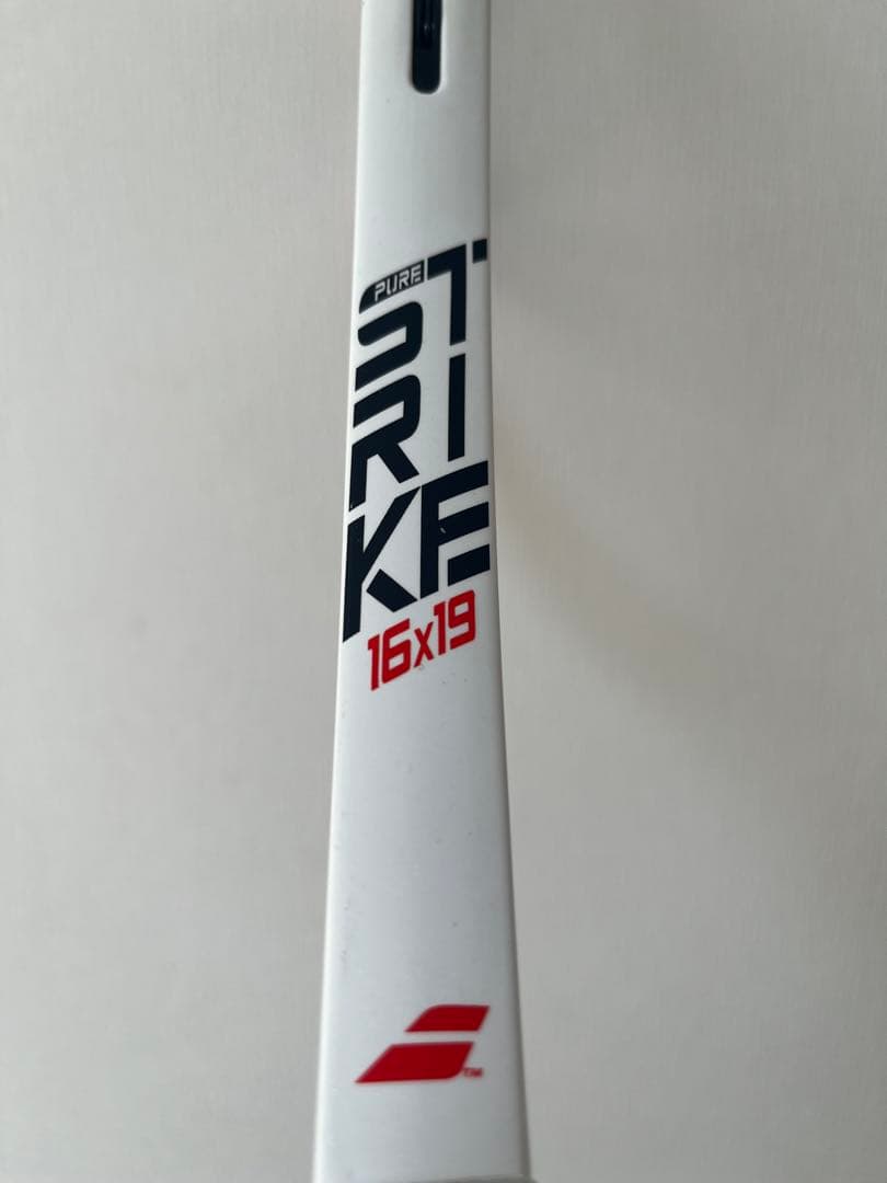 ピュアストライク 98 テニスラケット 16×19 G2