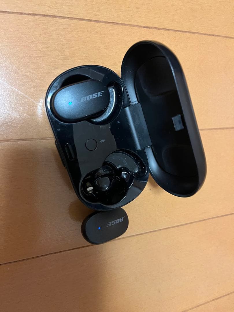 ノイズキャンセリング機能搭載、BoseQuietComfort、ブラック