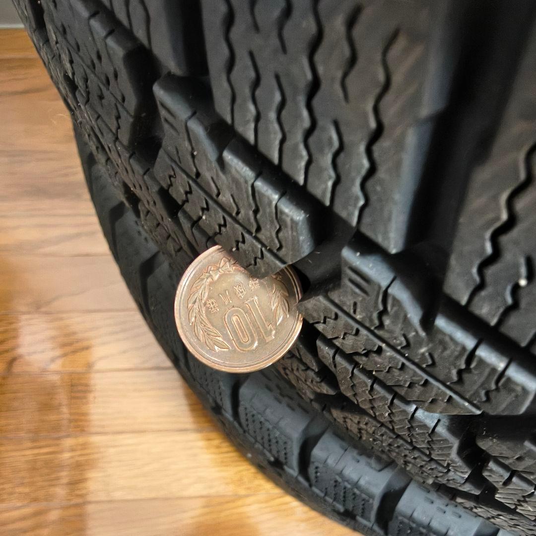 スタッドレスタイヤ 155/65R14 + シルバーホイール