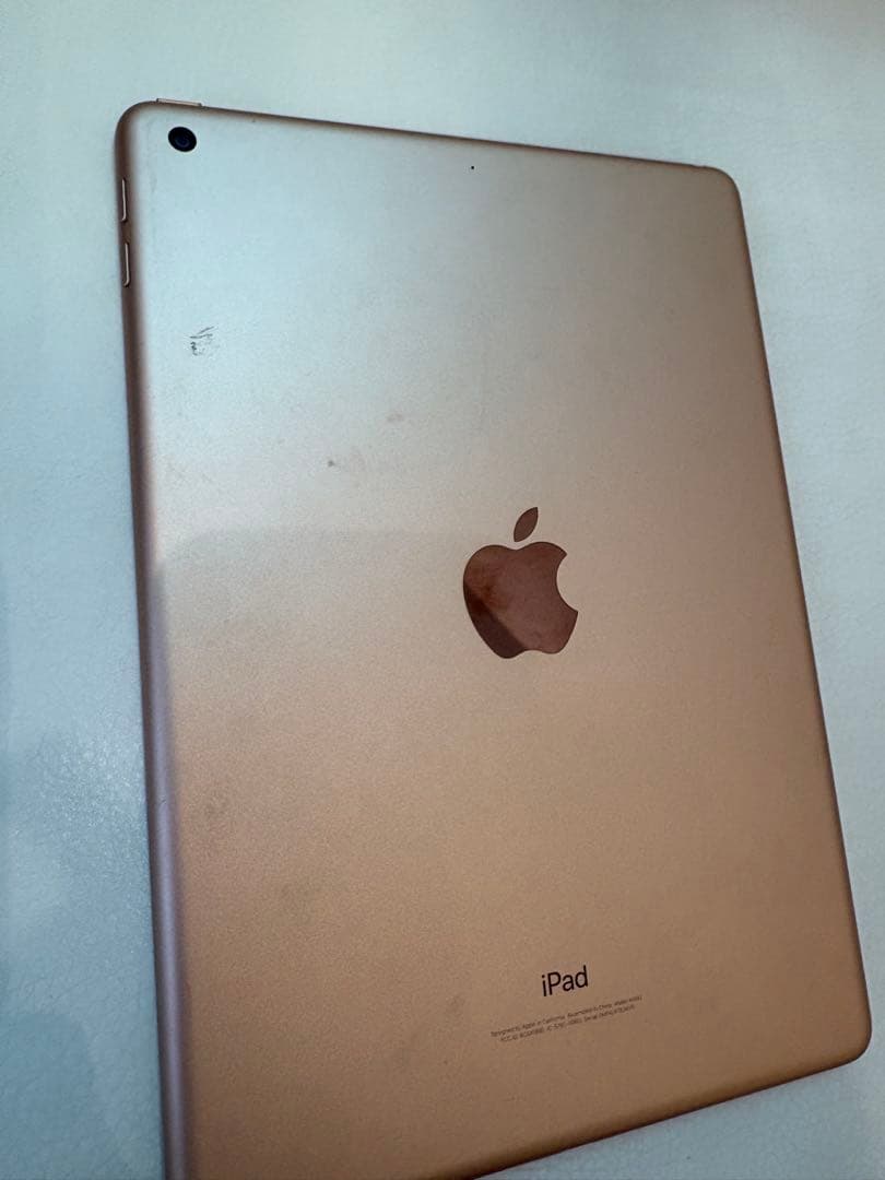 iPad 第6世代 32G 本体