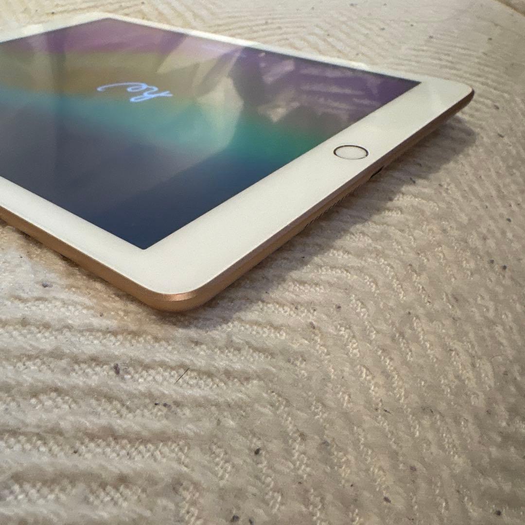 iPad 第6世代 32G 本体