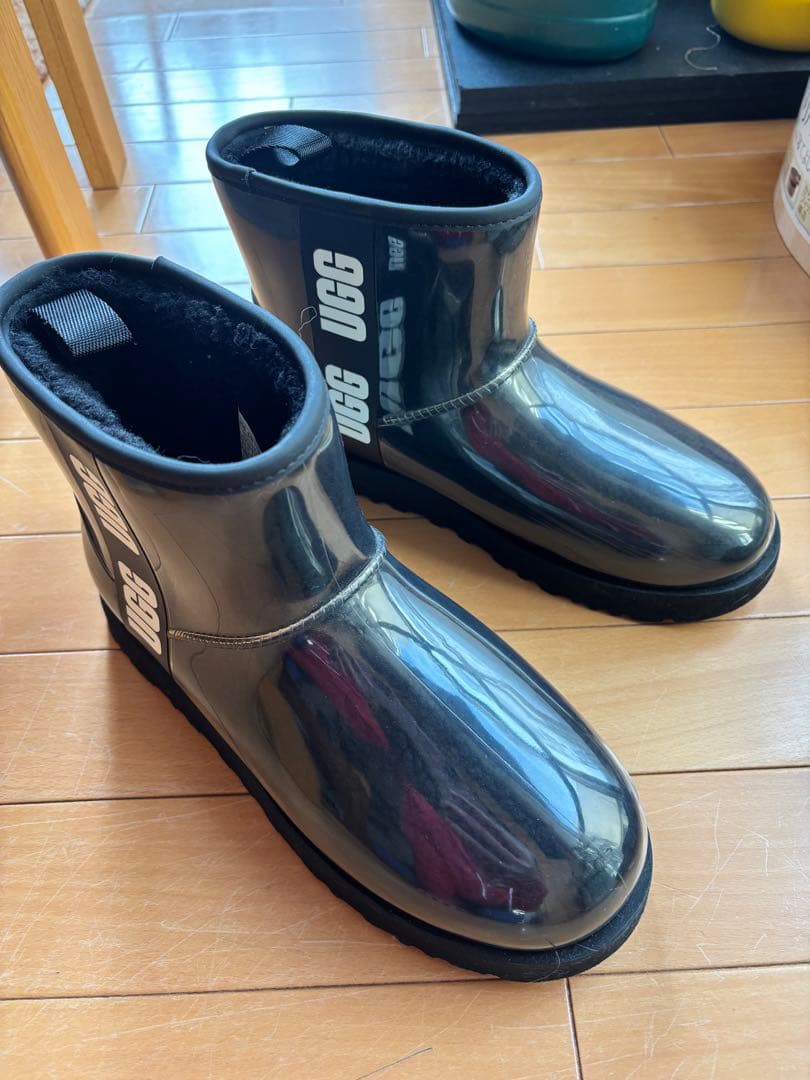 ugg ブーツ クリア ミニ 25 黒