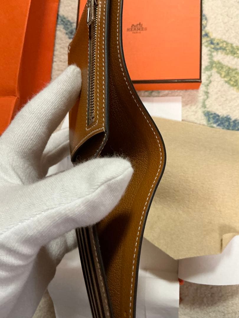 まさまる【新品・未使用】 定価の半額 HERMES H セリエコンパクト