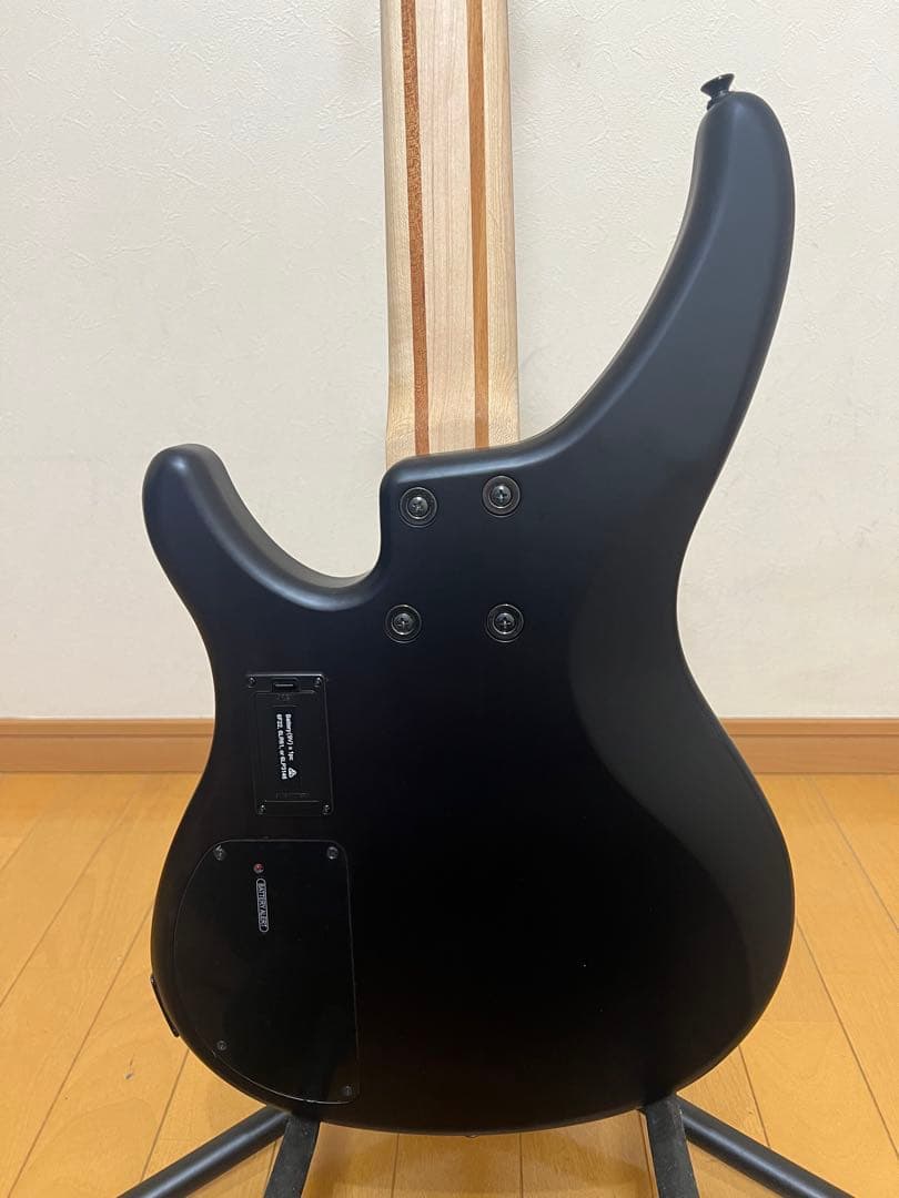 ベース YAMAHA TRBX504