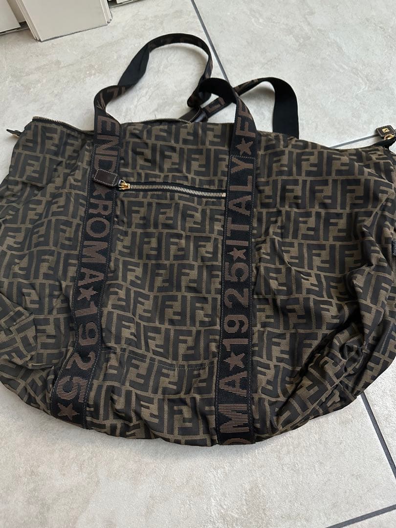 Fendi フェンディ ボストンバッグ 注意あり‼︎ ナイロン　大容量
