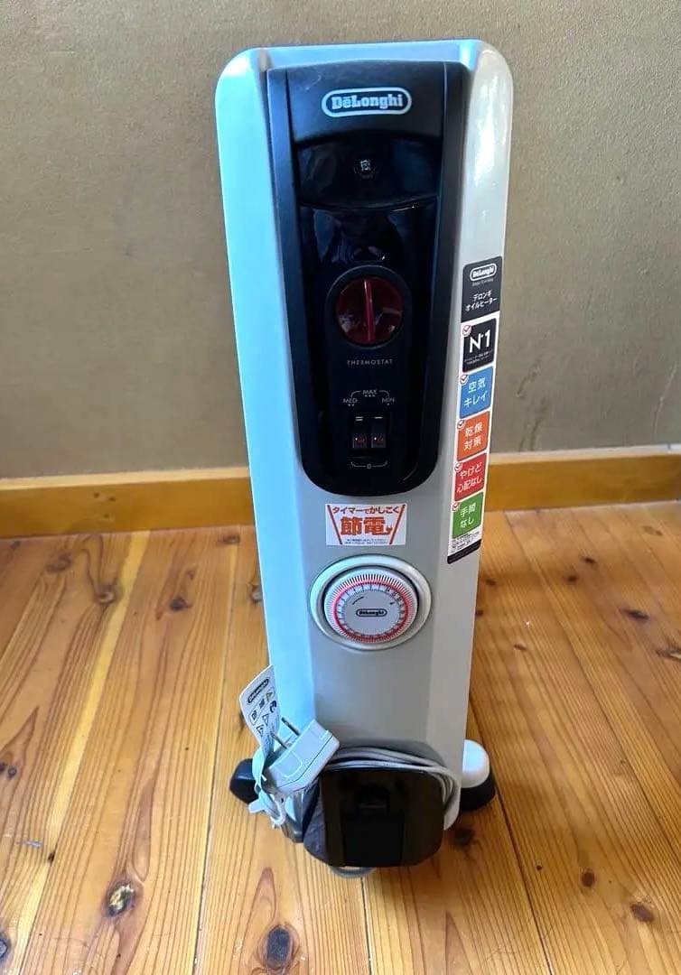 DeLonghi デロンギオイルヒーター 1500W 箱あり