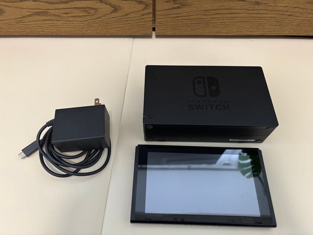 R*A様 Nintendo Switch 本体 ドックACアダプター付き