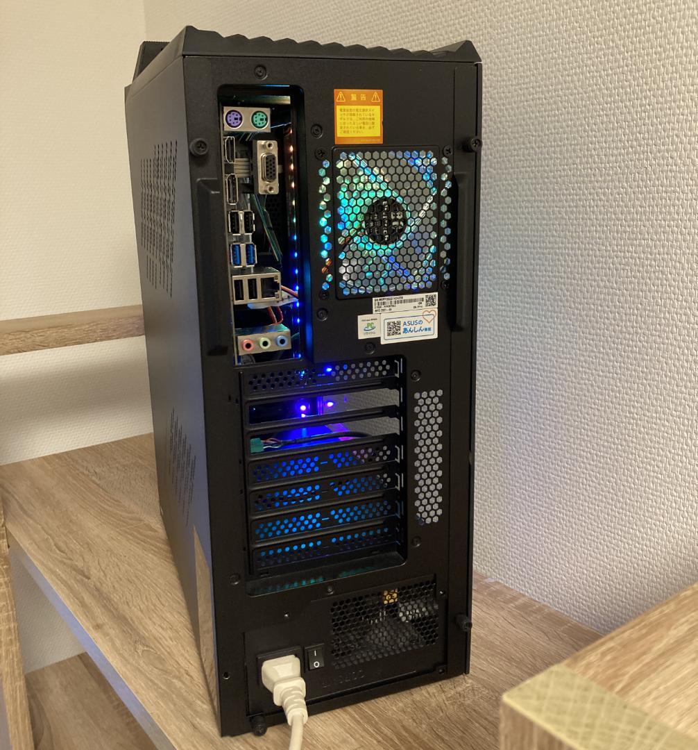 【ASUS ROG】Strix GA15 ゲーミングPCケース ATX対応