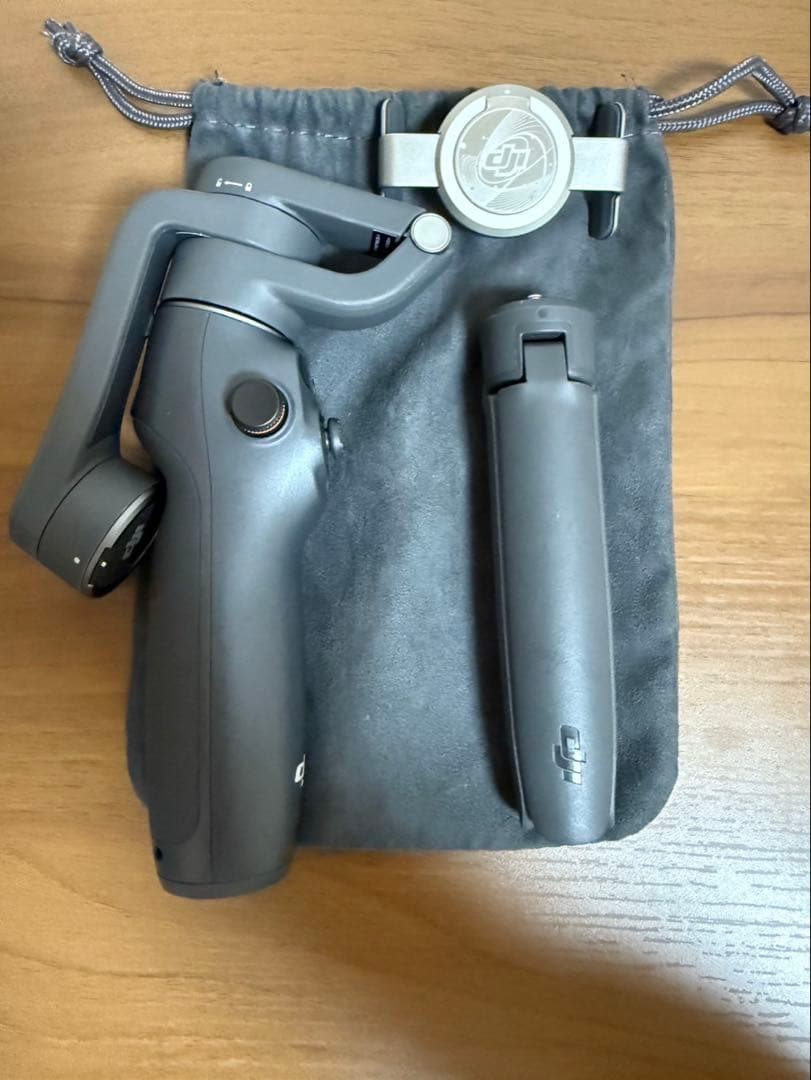 DJI Osmo Mobile 6スマートフォン用スタビライザー