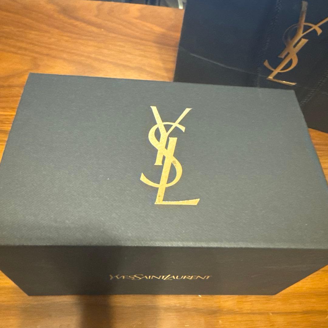 Yves Saint Laurent Blur Primer イヴサンローラン
