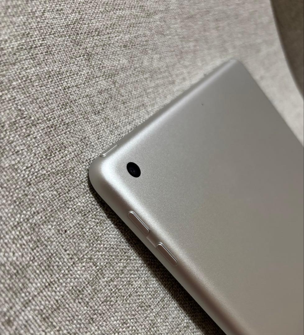 Apple iPad 第6世台 32GB Wi-Fiモデル