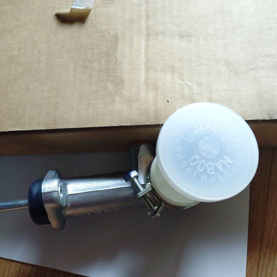 クラッチマスターシリンダー　三菱 ジープ　未使用品
