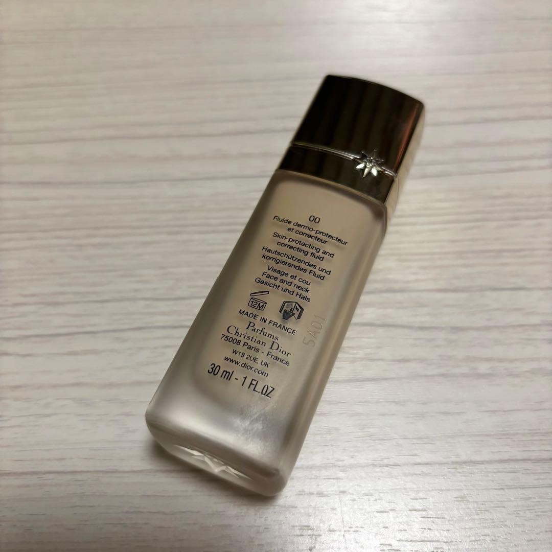 DIOR プレステージ　ホワイト　ル　プロテクター　UV ルミエール　BB00