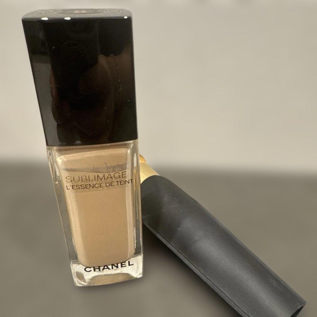 CHANEL サプリマージュ　レサンスドゥ タンB20ファンデーショ　ブラシ付き