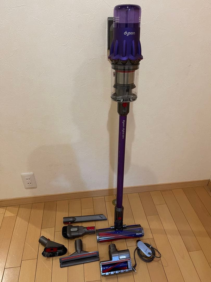 Dyson ダイソンSV18 V12美品 清掃済み