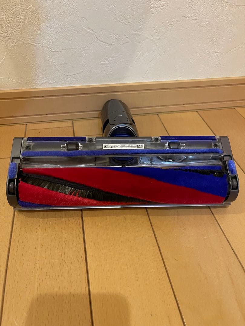 Dyson ダイソンSV18 V12美品 清掃済み