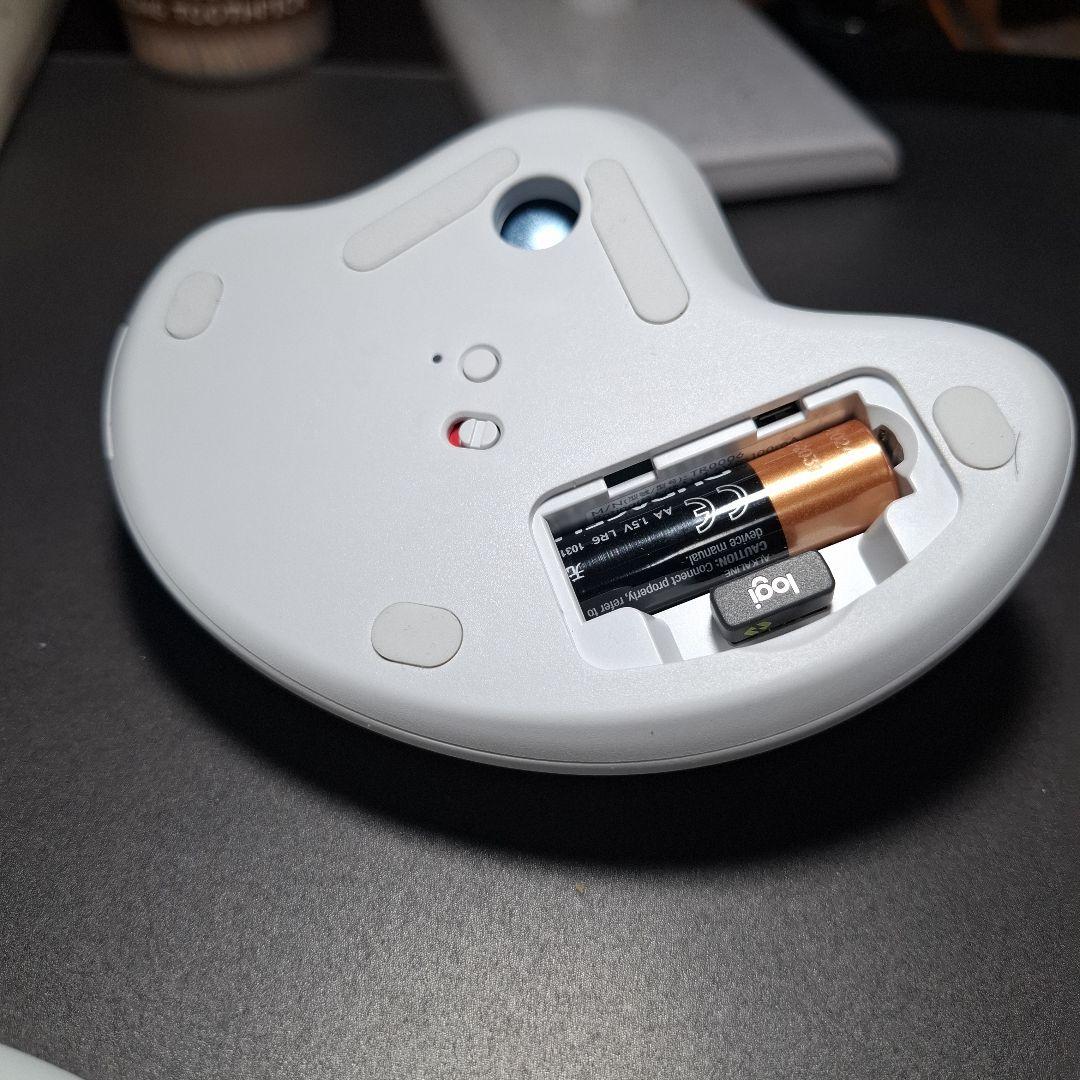 ロジクールM575SPほぼ未使用品。銀色ボールと傾斜20度アタッチメント付