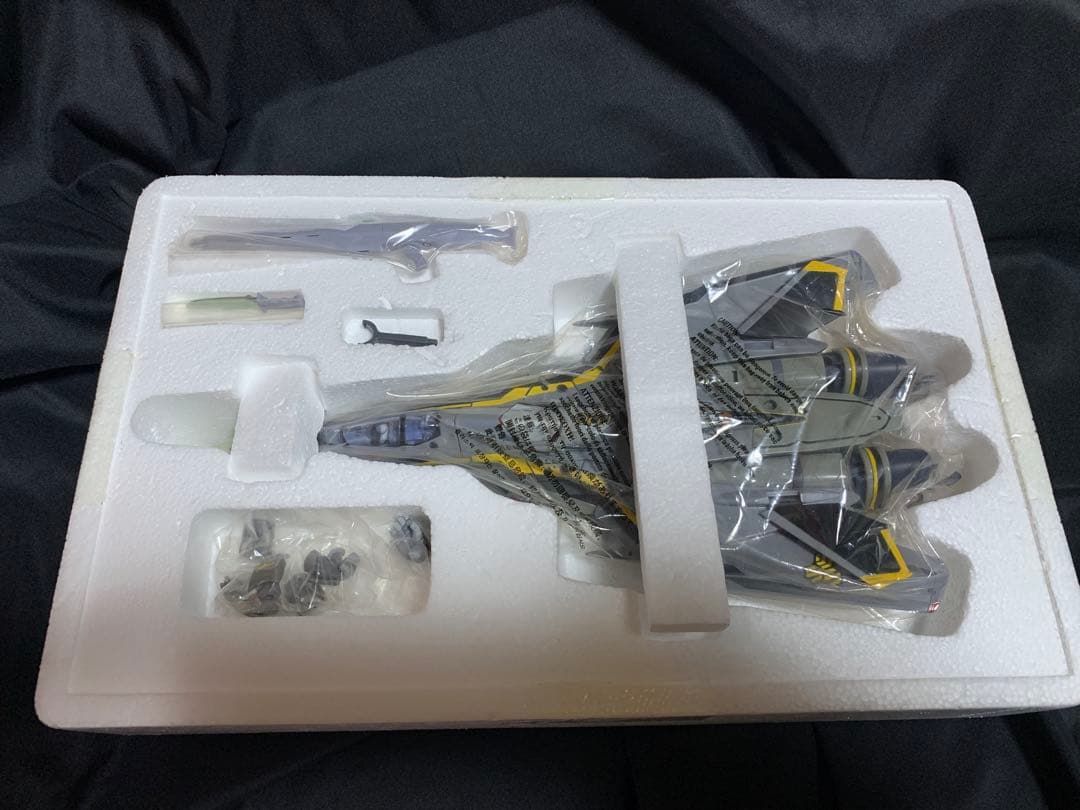（中古）マクロスF DX超合金 オズマ VF-25S バンダイ