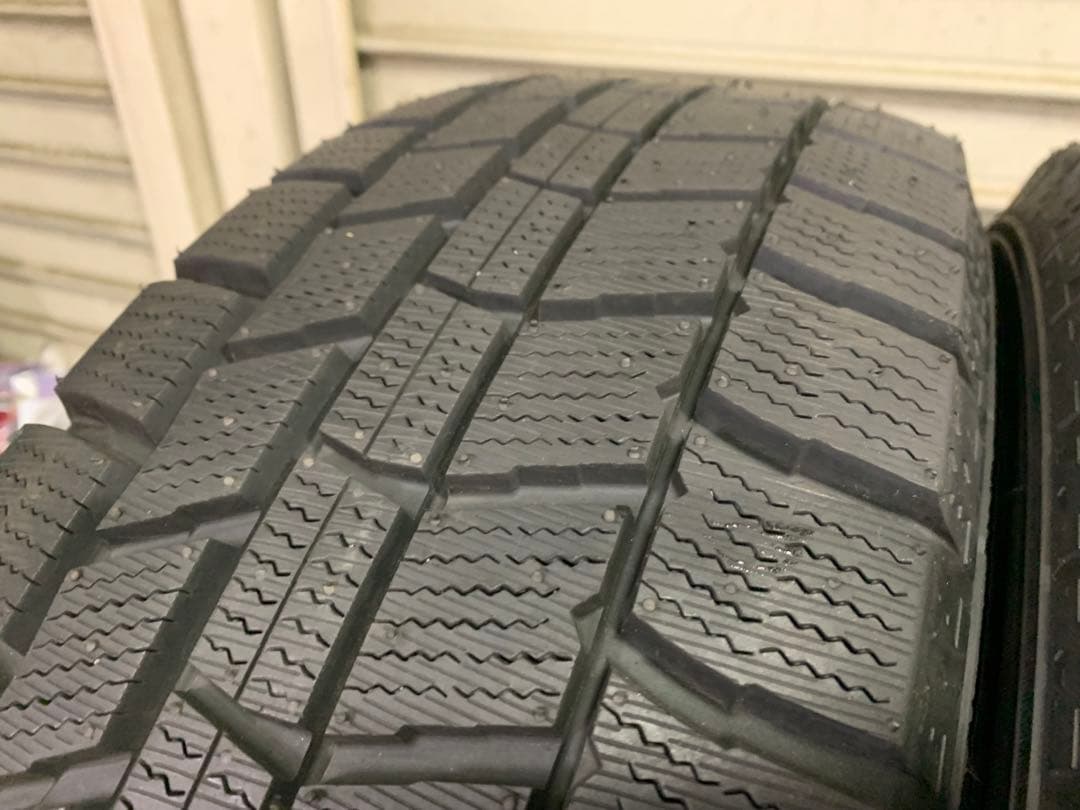 年末年始発送可能　195/65R15 新品同様　プリウス　ノア　ヴォクシー