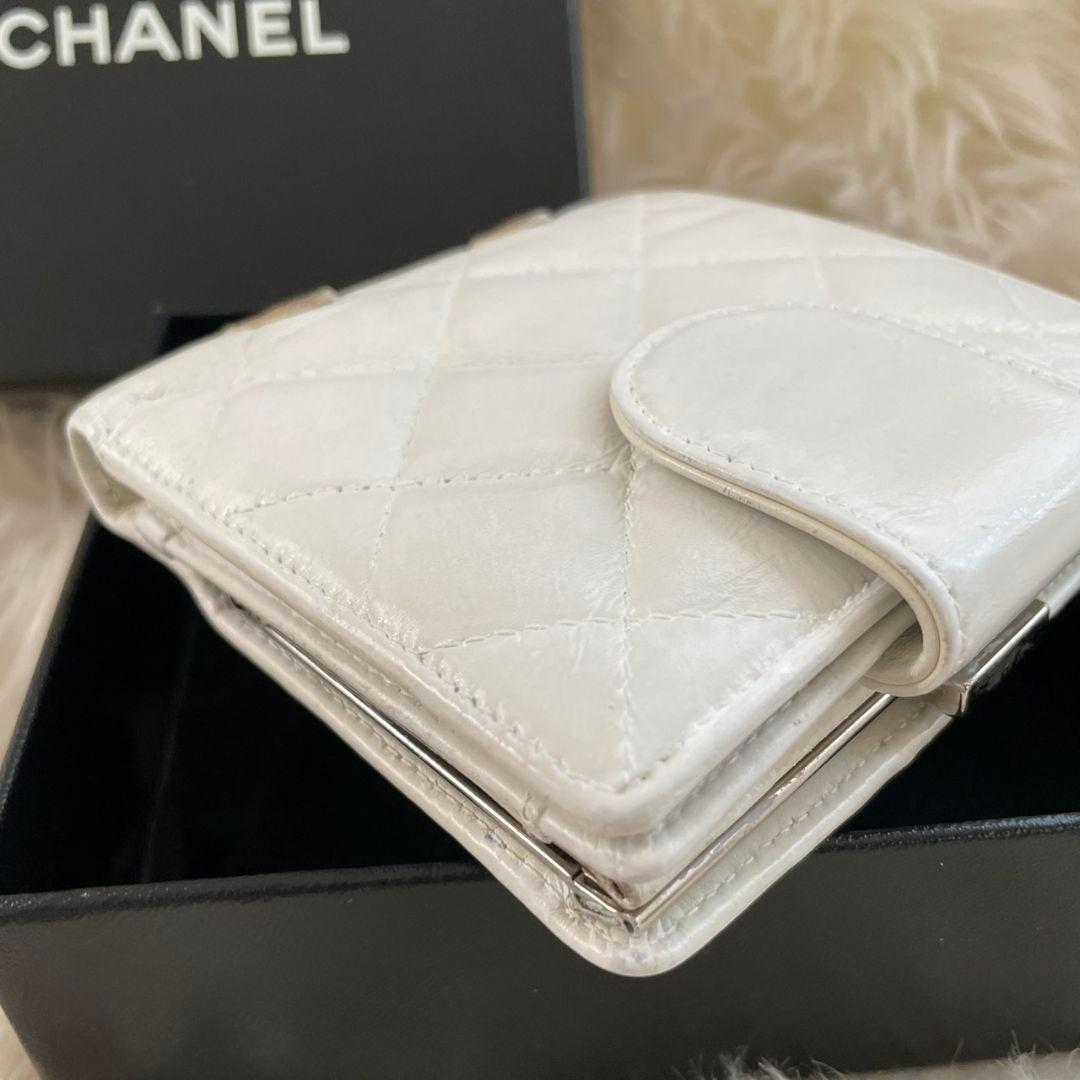 シャネル CHANEL 二つ折り 財布 カンボンライン 白 パイソン がま口