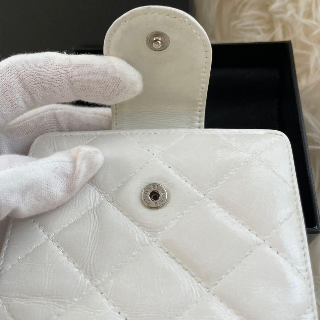 シャネル CHANEL 二つ折り 財布 カンボンライン 白 パイソン がま口