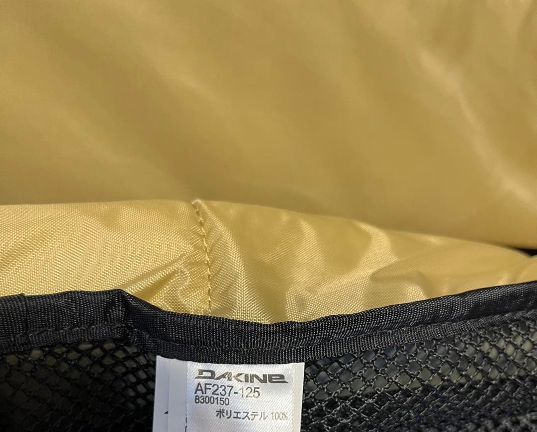値下げしました！DAKINE ダカイン　キャリーケース