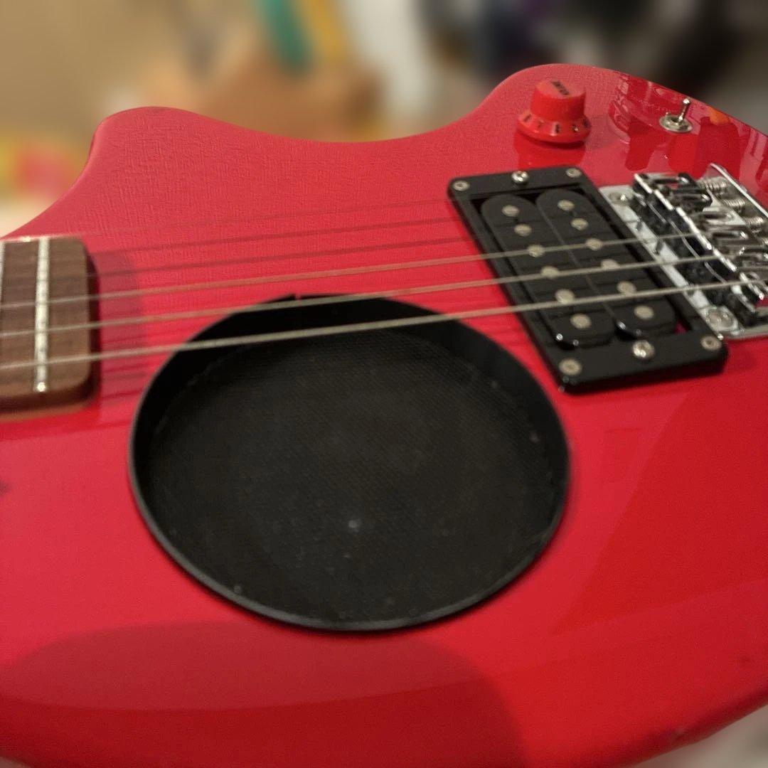 Fernandes zo-3赤