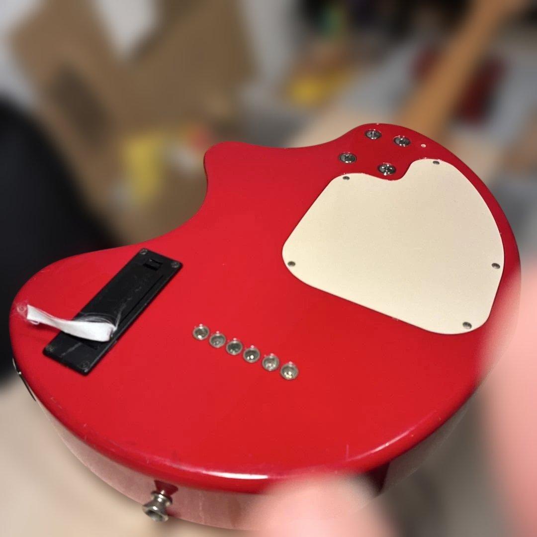 Fernandes zo-3赤
