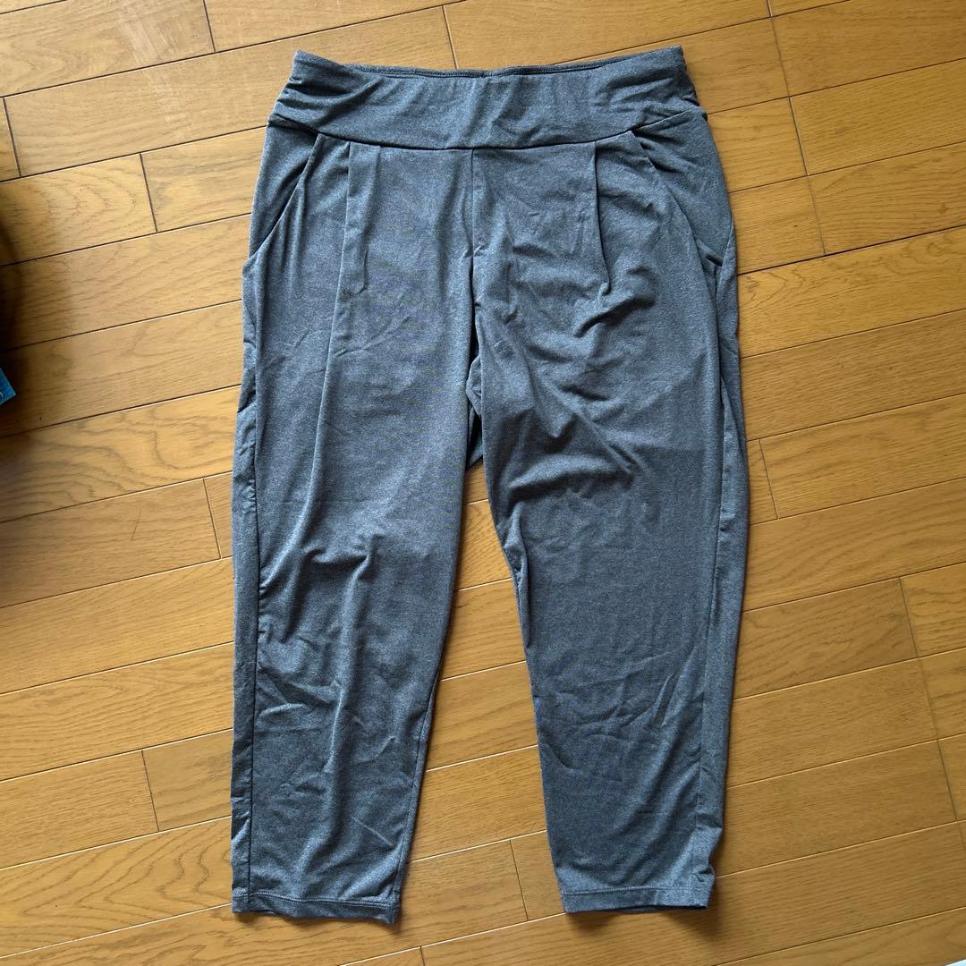 【LAVA】 ヨガウェア上下セット　カップ付きＴシャツ&パンツ