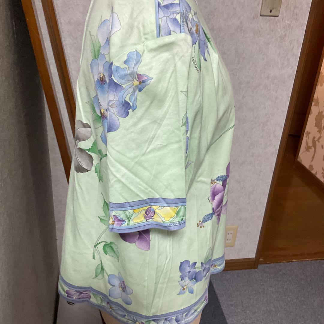 レオナール 半袖Tシャツ 薄緑色