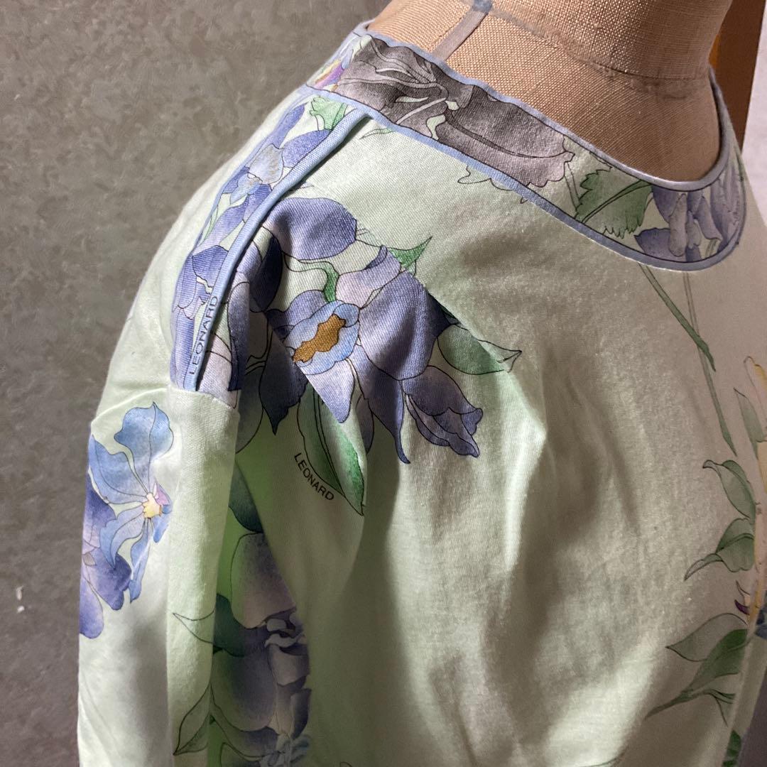 レオナール 半袖Tシャツ 薄緑色