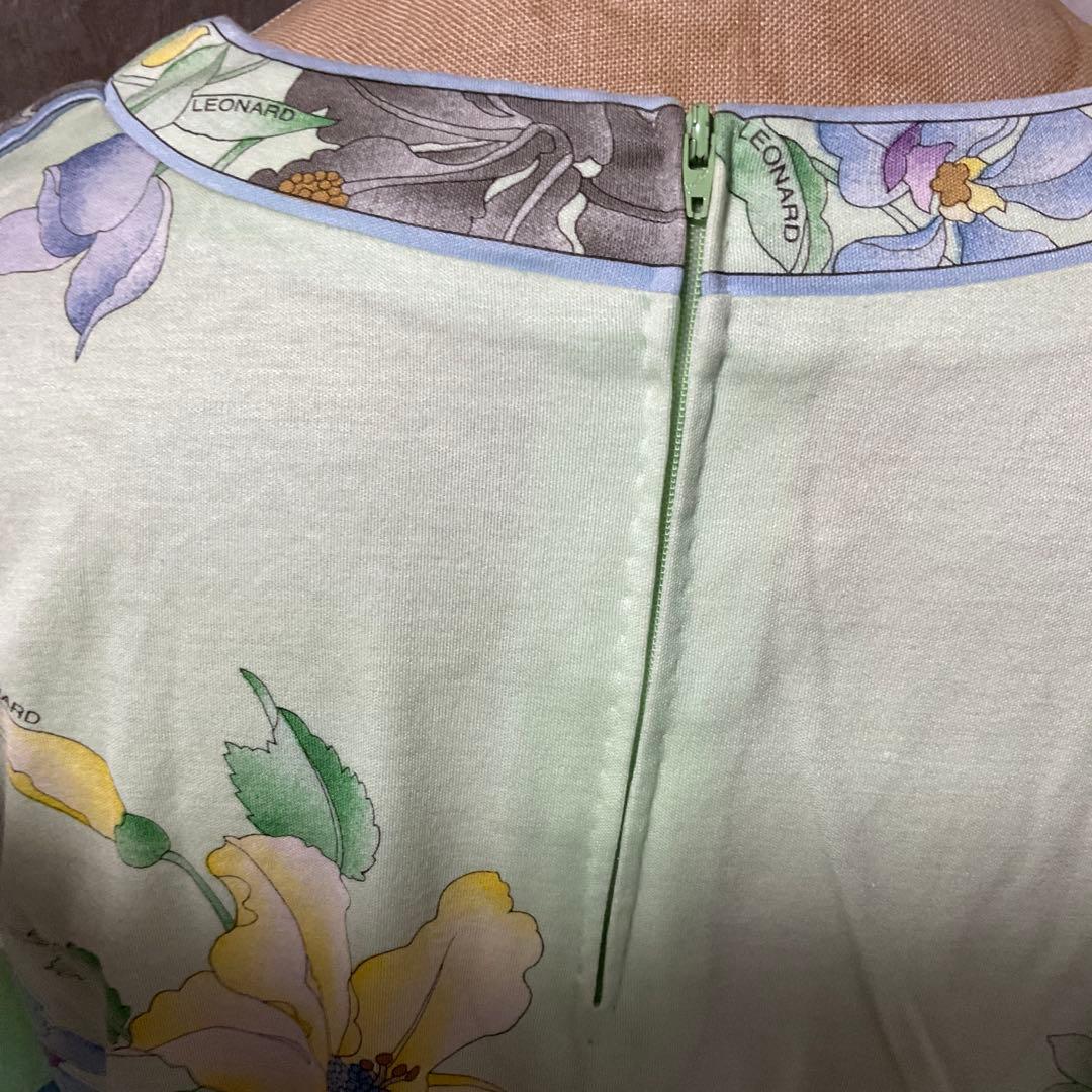 レオナール 半袖Tシャツ 薄緑色